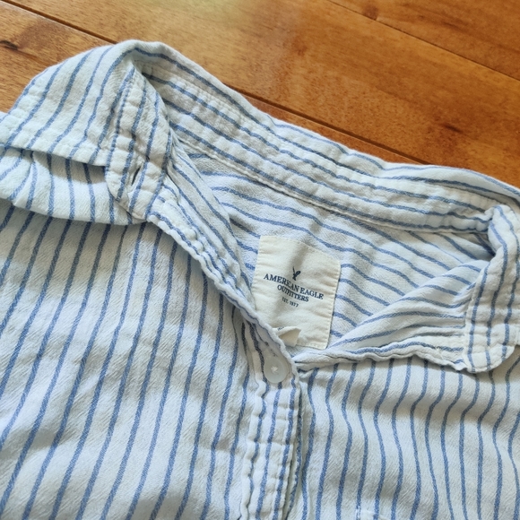 Hollister button down beach shirt - Picture 6 of 7